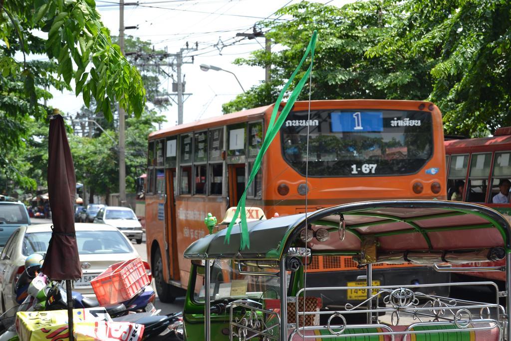 Jeesnail Guesthouse Bangkok Luaran gambar