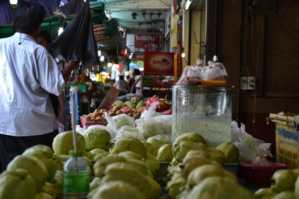 Jeesnail Guesthouse Bangkok Luaran gambar